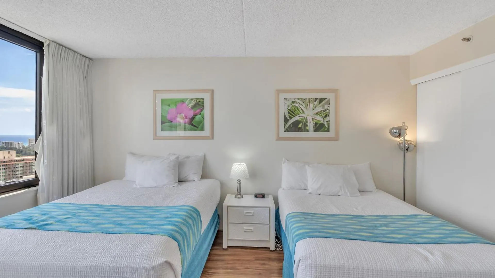 Elevated Condo With Diamond Head & Ocean Views, Steps From Waikiki Beach Гонолулу 0*,  США
