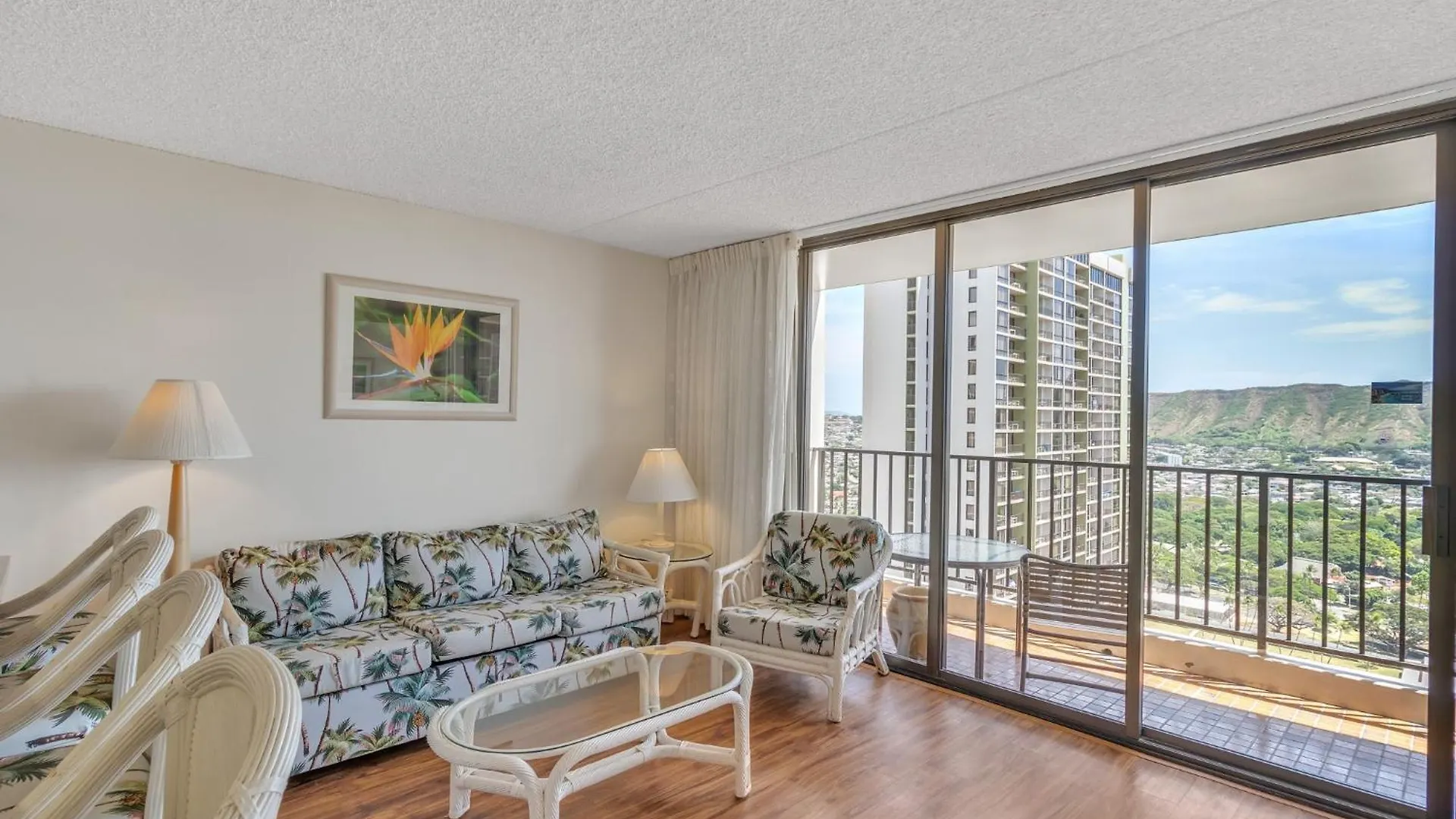 Апартаменты Elevated Condo With Diamond Head & Ocean Views, Steps From Waikiki Beach Гонолулу США